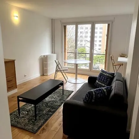 De Standing Calme - Paris - Metro 9 Apartment