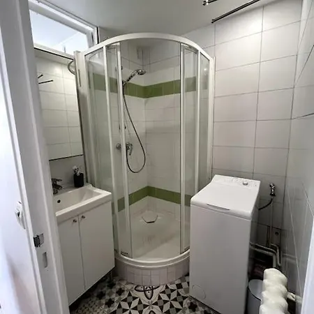 De Standing Calme - Paris - Metro 9 Apartment *