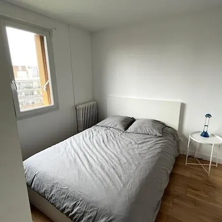 De Standing Calme - Paris - Metro 9 Apartment